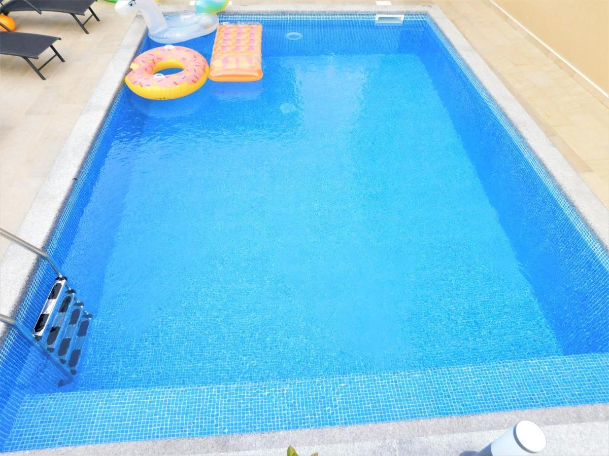Apartman "Sabine Red" With Heated Pool Omišalj Kültér fotó