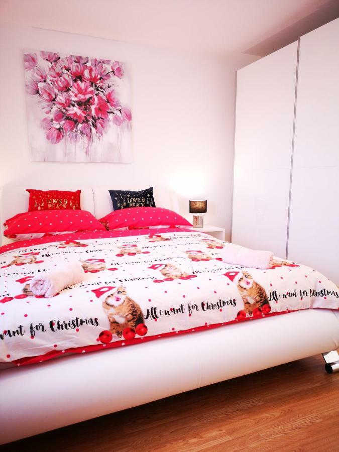 Apartman "Sabine Red" With Heated Pool Omišalj Kültér fotó