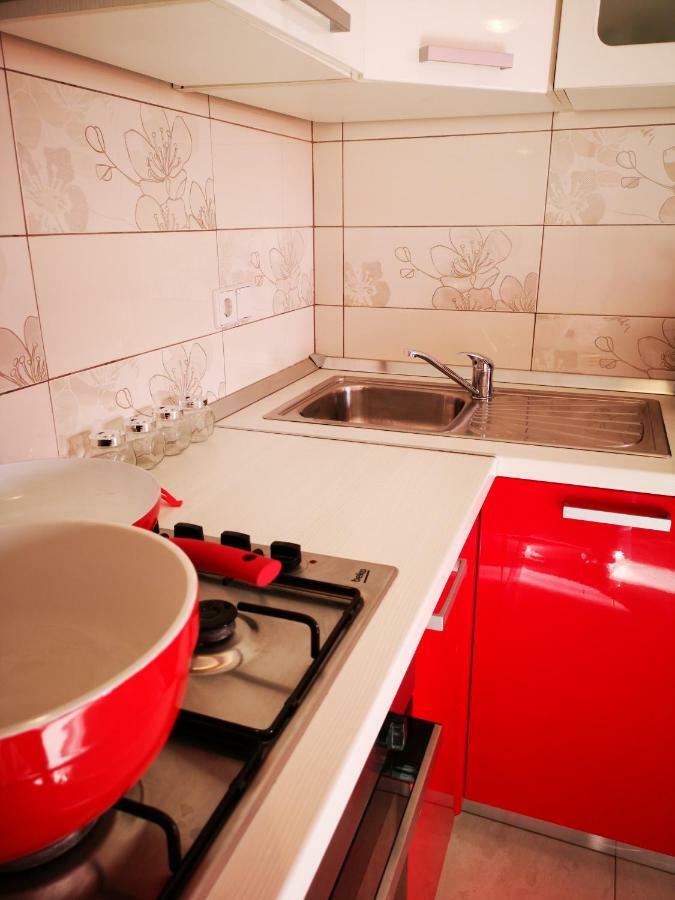 Apartman "Sabine Red" With Heated Pool Omišalj Kültér fotó